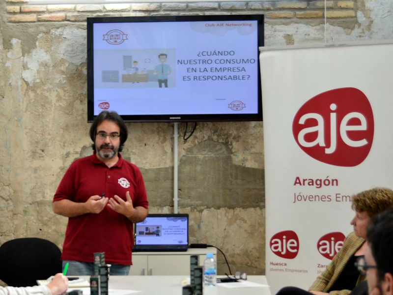 Elevator pitch ¿Cómo llamar la atención a un posible cliente o inversor en pocos minutos?